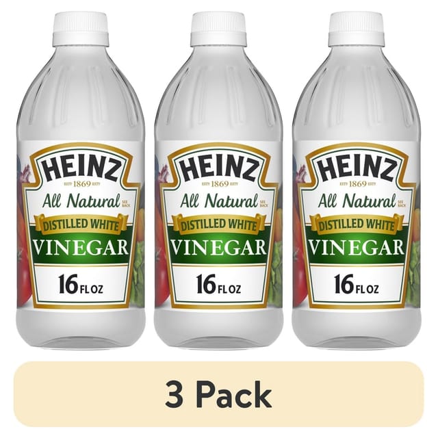 Heinz All-Natural Distilled White Vinegar packshot on a clean white background
