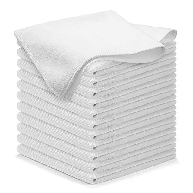 Zwipes Auto Microfiber Cleaning Cloths packshot on a clean white background