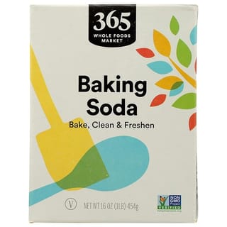 365 by Whole Foods Market Baking Soda packshot on a clean white background